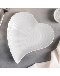 Блюдо керамическое сервировочное Сердце 23х21х2 см Nobrand