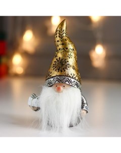Сувенир полистоун Дедушка Мороз в золотом колпаке с подарком 14 5х7х8 5 см Nobrand