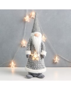 Новогодняя фигурка Дедушка Мороз в сером кафтане держит звездочку 7567952 16x13x60 см Nobrand
