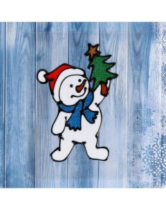 Наклейка на стекло Снеговик в синем шарфе с елкой 10х15 см Зимнее волшебство