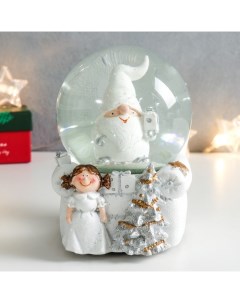 Сувенир полистоун водяной шар музыка Дед Морозик на кресле белый 11 5х11 5х14 см Nobrand