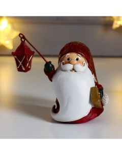 Сувенир полистоун Дед Мороз в красной шубе с фонариком и подарком 9 5х6х9 см 4 шт Nobrand