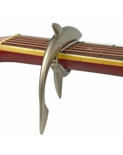 Каподастр для гитары в виде акулы металлик 13х8 5х1 8 см ST CAPO 15 The string