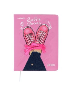 Дневник школьный для 1 11 класса Selfie Shoes тв обл искусств кожа блок 80 г м2 ляссе Devente