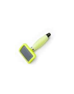 Пуходерка желтая пластиковая с силиконовой ручкой размер S Pet star