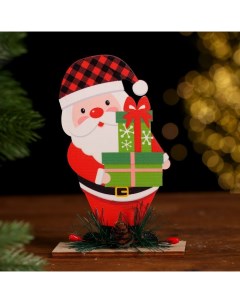 Новогодняя фигурка Дед Мороз и подарки 7690789 9 4x4x15 см Nobrand