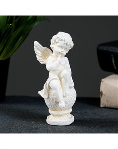 Статуэтка Ангел на шаре позолота 11х5х5см Хорошие сувениры
