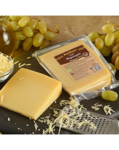 Сыр твердый ФЕРМА Пармезан 45 250 г Мясновъ