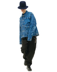 Джинсовая куртка с накладными карманами Mastermind world
