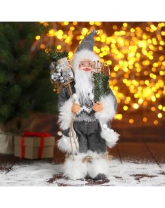 Новогодняя фигурка Дед Мороз в сером тулупе со снегоступами 5036024 16x16x30 см Bazar