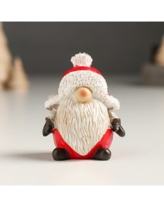 Новогодний сувенир Дедушка Мороз в красной шапке ушанке 9498869 4 5х3 5х5 5 см Nobrand