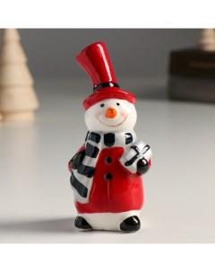 Новогодний сувенир 7620320 Снеговик в цилиндре и шарфе с подарком 11 6х5х4 3 см Nobrand