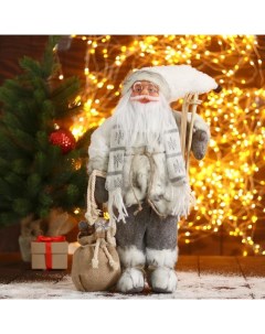 Новогодняя фигурка Дед Мороз в белой шубке с лыжами 5036037 23x18x45 см Зимнее волшебство