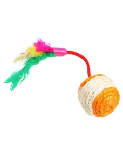 Игрушка для кошек Шар погремушка сизалевый с перьями оранжевый 4 5 см Пижон
