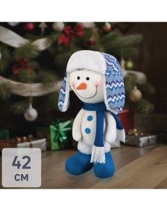 Декоративная фигура Снеговик в шапке и шарфе 42 см Без бренда