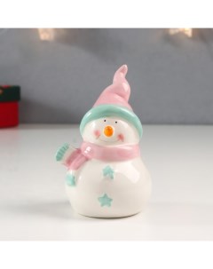 Новогодний сувенир 7620333 Снеговик розовый колпак и шарф 9 6х6 4х5 8 см Nobrand