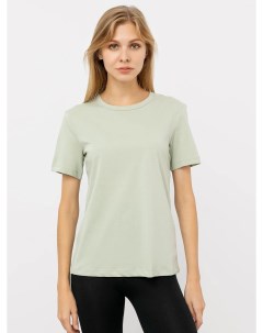 Однотонная женская футболка пыльно зеленого цвета Mark formelle