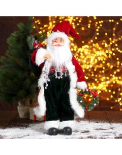 Новогодняя фигурка Дед Мороз в красной шубке с новогодним венком 5036032 24x24x45 см Bazar