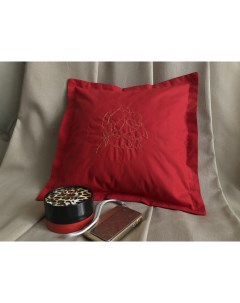 Подушка декоративная красная квадратная 30x30 см Станка