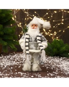 Новогодняя фигурка Дед Мороз в полосатом шарфе и с фонариком 7856749 14x14x30 см Bazar