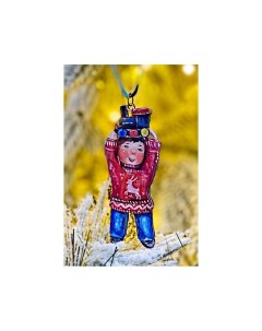 Елочная игрушка Мальчик с паровозиком Зимние Каникулы 10 см дерево подвеска Манузинъ