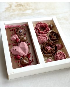 Шоколадный набор С любовью плитка шоколадные цветы 300 г Vchocolata