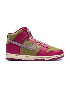 Кроссовки DUNK High Dynamic Berry Nike