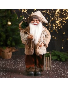 Новогодняя фигурка Дед Мороз в меховом колпачке 7856771 23x18x47 см Зимнее волшебство