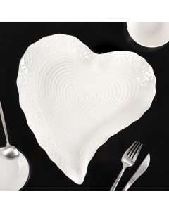 Блюдо сервировочное Сердце 30x28x3 см цвет белый Nobrand