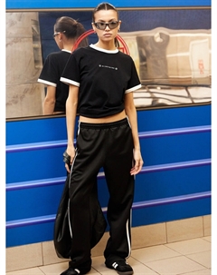 Брюки женские черные со светло-молочными лампасами Mark formelle