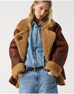 Дубленка средней длины коричневого цвета 2mood