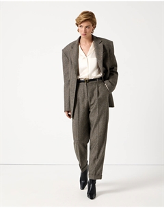 Костюмные брюки серо-бежевого цвета 2mood