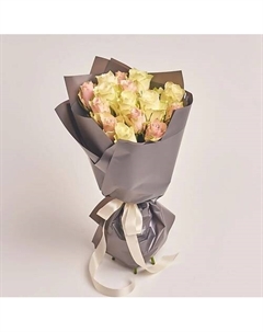 Букет из 15 роз микс в серой пленке Azalianow цветы. подарки. декор