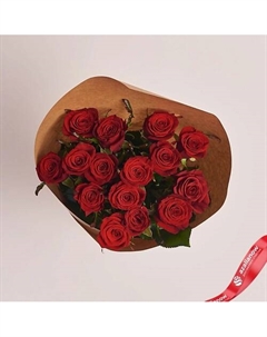 Классический букет из 15 красных роз в крафе Azalianow цветы. подарки. декор