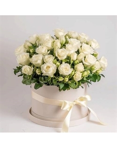 Букет из 11 белых кустовых роз «Коробочка любви» Azalianow цветы. подарки. декор