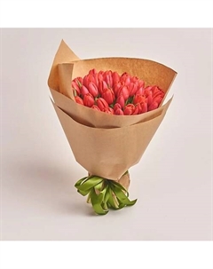 Букет из 51 красного тюльпана в крафт-бумаге Azalianow цветы. подарки. декор