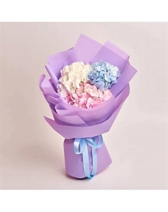Букет из 3 гортензий в сиреневой упаковке Azalianow цветы. подарки. декор