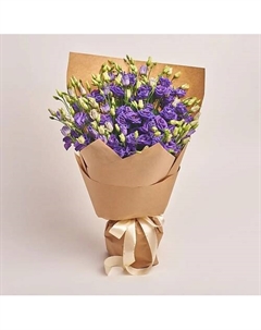 Букет из 25 фиолетовых лизиантусов в крафт-бумаге Azalianow цветы. подарки. декор