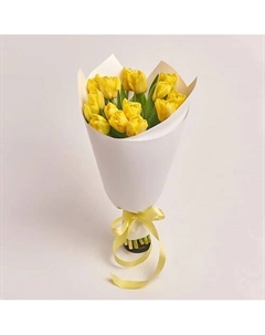 Букет из 15 пионовидных желтых тюльпанов в белой упаковке Azalianow цветы. подарки. декор