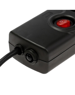 Сетевой фильтр, 5 розеток, 5 м, 2200 вт, 3х0.75 мм2, 10 a, 220 в, c предохранителем, черный Luazon lighting