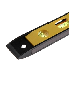 Уровень пластиковый магнитный тундра, 3 глазка, 225 мм Tundra