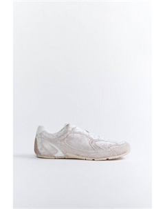 Кроссовки бархатные с атласными лентами Befree