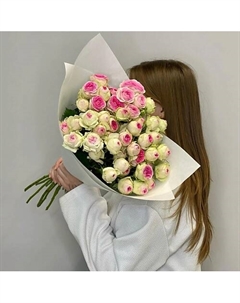 Моно из кустовых пионовидных роз Джелатто 11шт Jules flower atelier