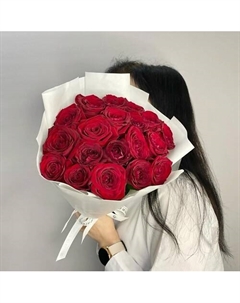 Букет из красной розы премиум Jules flower atelier