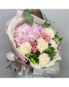 «Нежное облако» Букет с гортензией, розой, гвоздикой и альстромерией Jules flower atelier