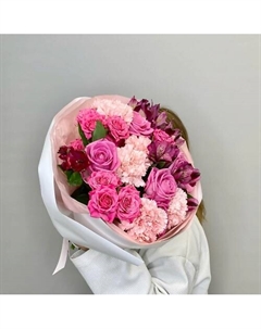 «Вишневая косточка» букет из диантусов, альстромерии и розы Jules flower atelier