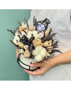 «Лавандовые сны» композиция из стабилизированной лаванды,хлопка и сухоцветов Jules flower atelier