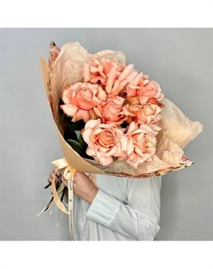 «Персиковое пюре» букет из французских роз Jules flower atelier