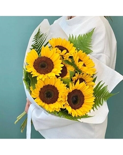 Букет Jungle с подсолнухами и папоротником Jules flower atelier