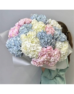 Букет из гортензий 15шт Jules flower atelier
